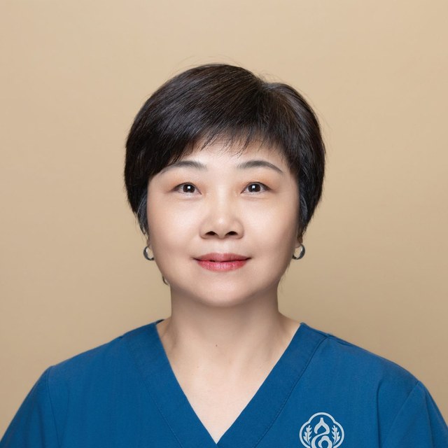 Portrait of Monica Liu