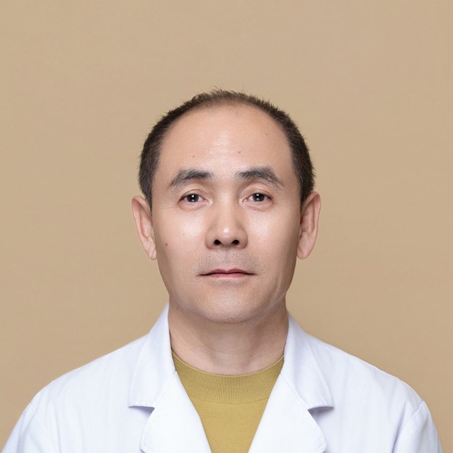 Portrait of Hong Guan
