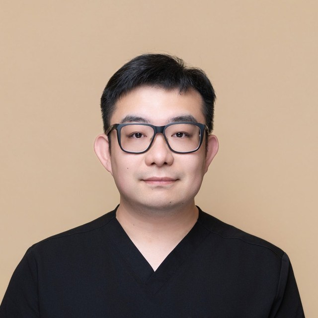 Portrait of Emmett Zhang